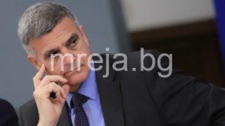 Симеонова посече Стефан Янев с един удар