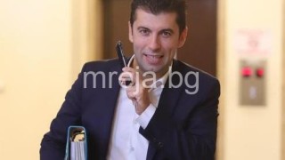 Кирил Петков обещал на Радостин Василев, че…