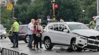 Горещи разкрития - Бойко Рашков пометен от негов служител