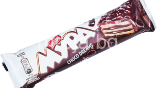 На вниманието на КЗП: NESTLE и Фантастико мамят хората с дефектни вафли "Мура"