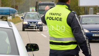 Шофьорка едва не „счупи“ дрегера