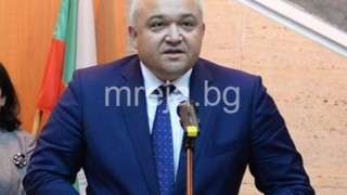 Пловдивски адвокат и бивш министър заменя Рашков