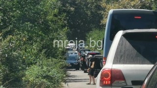 Внимание! Пътят Варна-Бургас е блокиран
