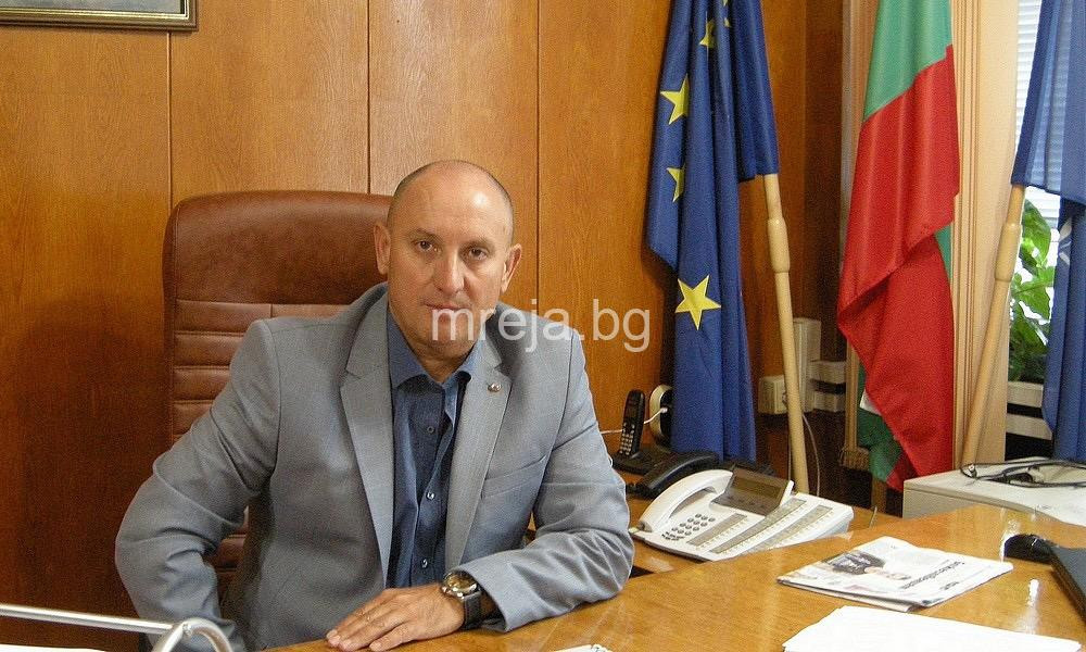 Цигански барон върти на пръста си полицията в Сливен
