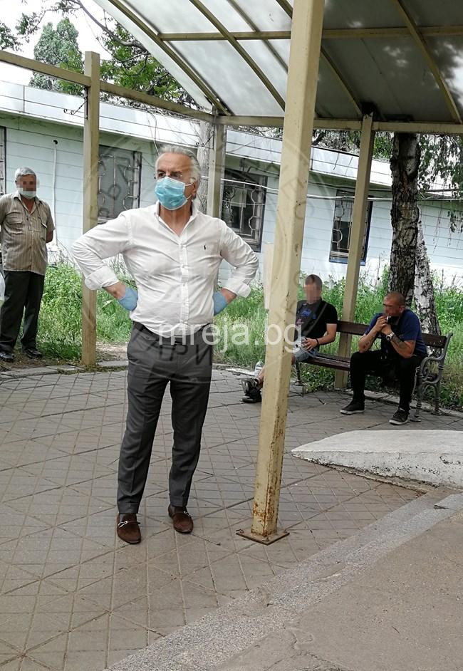 Резил! Мъжът на Ася от супершоу "Невада" я острига до голо заради изневяра