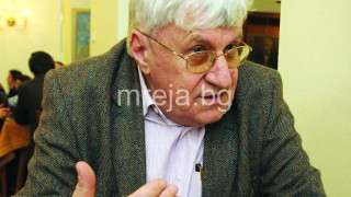 Проф. Андрей Пантев изравни политиците ни със земята