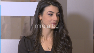 Лена Бориславова напуска България след резила