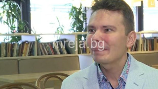 Тв водещият от „Евроком“ Владислав Славов търси неангажиращи любови в…