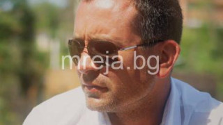 Кой измества Брендо от Лозенец?