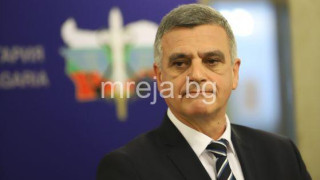 Румен Радев отсвири Стефан Янев