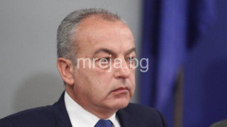 Гълъб Донев обеща, че наводнените села в Карловско ще блеснат до три седмици