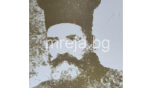 В последните си минути живот, Никола Белчов се сбогува с Копривщица в стихотворна форма