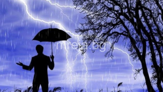 Трагедия! Мълния уби трима човека в София