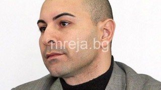 Гълъбин Боевски опита да се скрие от килърите, но...