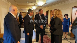 Всемогъщият и неконтролируем главен прокурор Иван Гешев видно е недолюбван, но единствено за пред хората