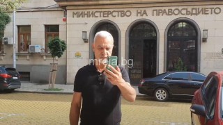 Ивайло Капитана дере по три кожи от жертви на бързи кредити