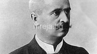 50 години народът плаща заема Земеделски каси