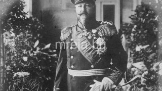 Фердинанд приема разделянето на Македония срещу подкуп от Русия