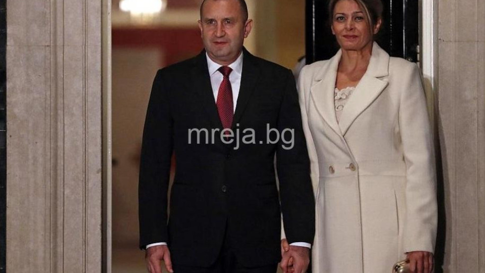 Президентската съпруга Десислава Радева кадрува в сянка