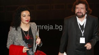 Как Баневи източиха „Полимери“ в злато и диаманти