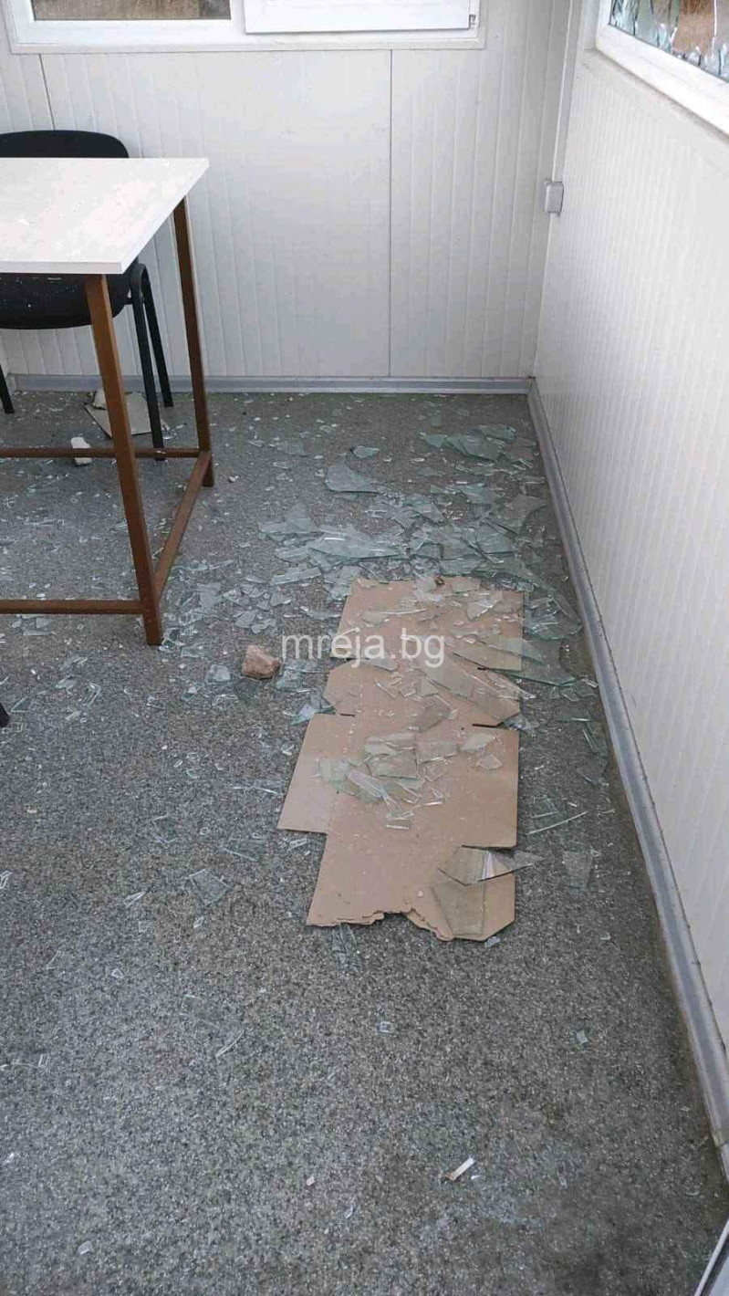 Вижте кадри от атаката срещу български граничари, довела до видеото с ранен мигрант