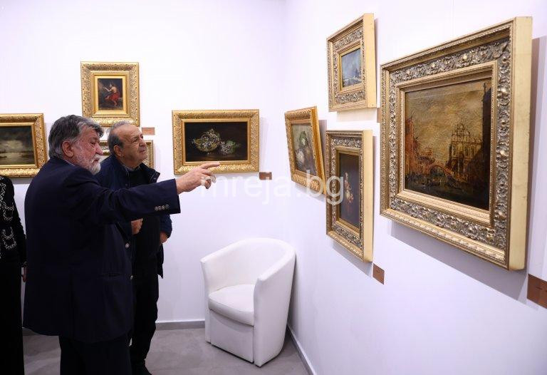 Вежди Рашидов показа великолепната си колекция от картини