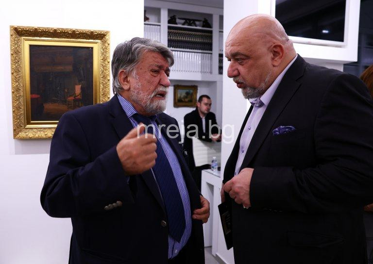 Вежди Рашидов показа великолепната си колекция от картини