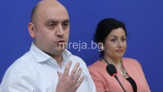 Тотален абсурд! Бутаният от ГЕРБ за министър на земеделието Васил Грудев, спал за 15 бона на "служебна" командировка в Париж със своя сътрудничка