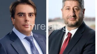 “Добрите сили” се хванаха за гушите. Христо Иванов крещи по телефона на Асен Василев, че иска половината листи?