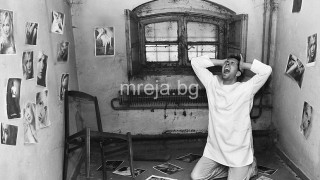 ЛУДИТЕ СЪСЕДИ! Полицията НЕ се намесва и няма кой да защити хората от изтрещелите въоръжени