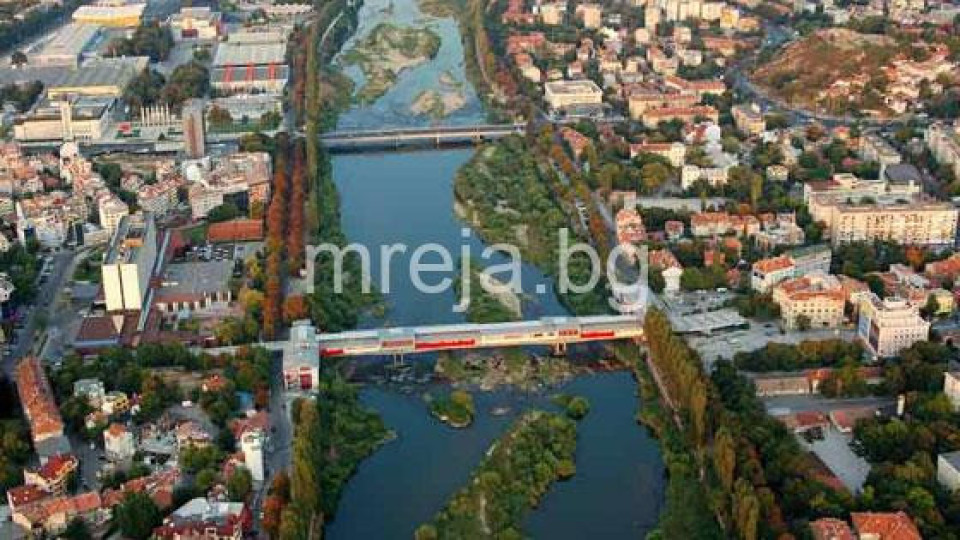 Софиянци жалят избора на изпълнител за почистването на река Марица