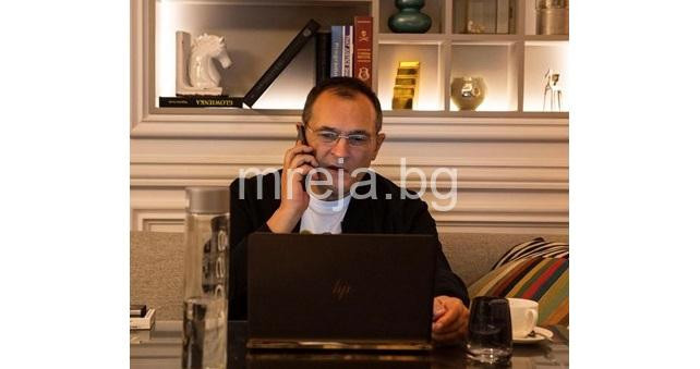 Кой осуети сделката на Васил Божков с откритата у нас картина на Джаксън Полък?