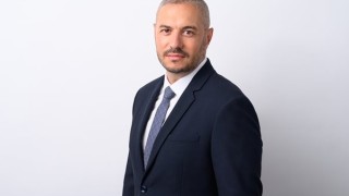 Новият кмет на район „Възраждане“ – Станислав Илиев раздаде бонуси на новоназначени служители за „добре свършена работа“