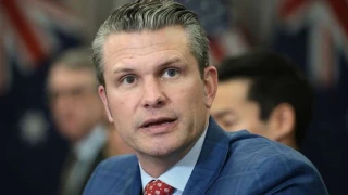 Пентагонът заплашва Иран с последствия за подкрепата му за хутите