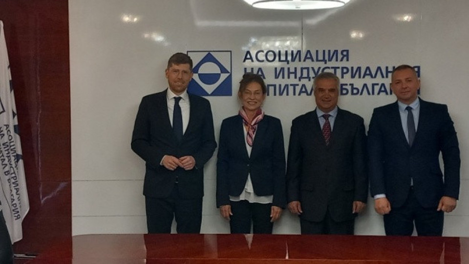 АИКБ обсъди с германския посланик Ирене Мария Планк засилване на сътрудничеството между България и Германия