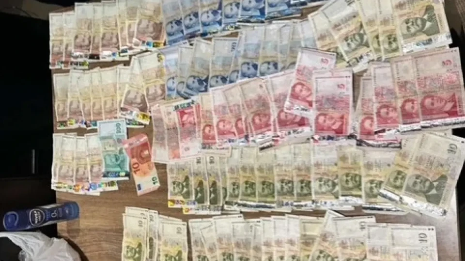 Задържаха цяло семейство в Бургас