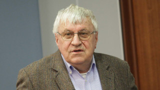 Проф. Андрей Пантев: Все пак нещо ще остане - свирепото чувство за човечност!