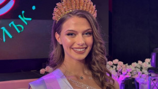 Разнообразни събития включва вторият от кулминационните дни на Празника на розата