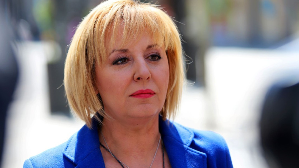 Мая Манолова: Нов данък „свръхпечалби“ на банки, хранителни вериги и телекоми вместо увеличение на осигуровки