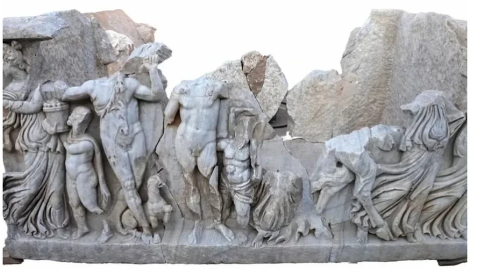 Римски саркофаг, открит в Израел, пренаписва историята