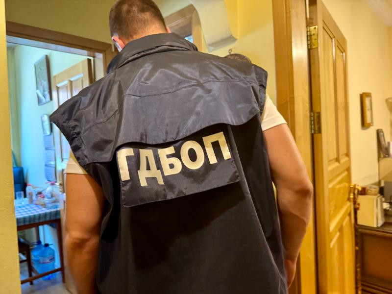ИЗВЪНРЕДНО! Дерибей на Доган забъркан в търговията с българско гражданство - обискираха дома му (СНИМКИ)