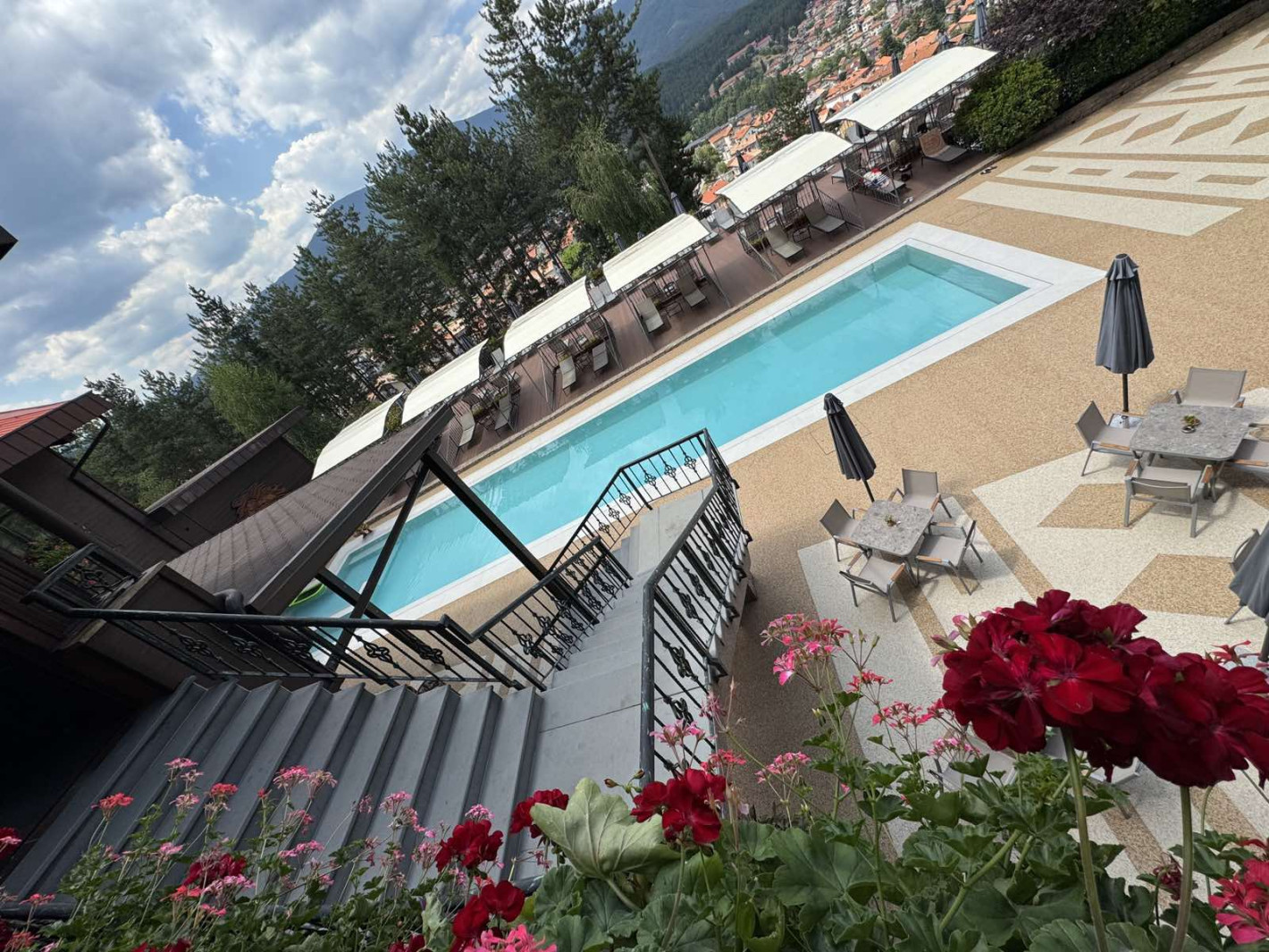 Ексклузивно! Maxi Park Hotel & SPA Велинград отвори врати след грандиозна реновация