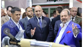 ЕТО ГИ ТЪРГОВЦИТЕ НА СМЪРТ! Най-големите настоящи и бивши бг-играчи в бизнеса с оръжие
