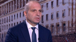 Гроздан Караджов: Ryanair си позволява да безчинства на територията на България