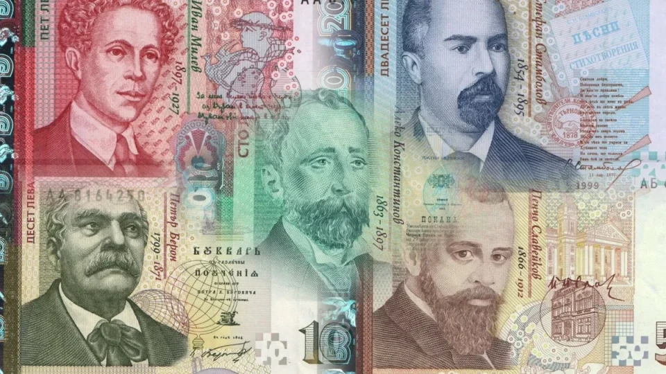 Бележитите българи, с които левовата банкнота отива в историята