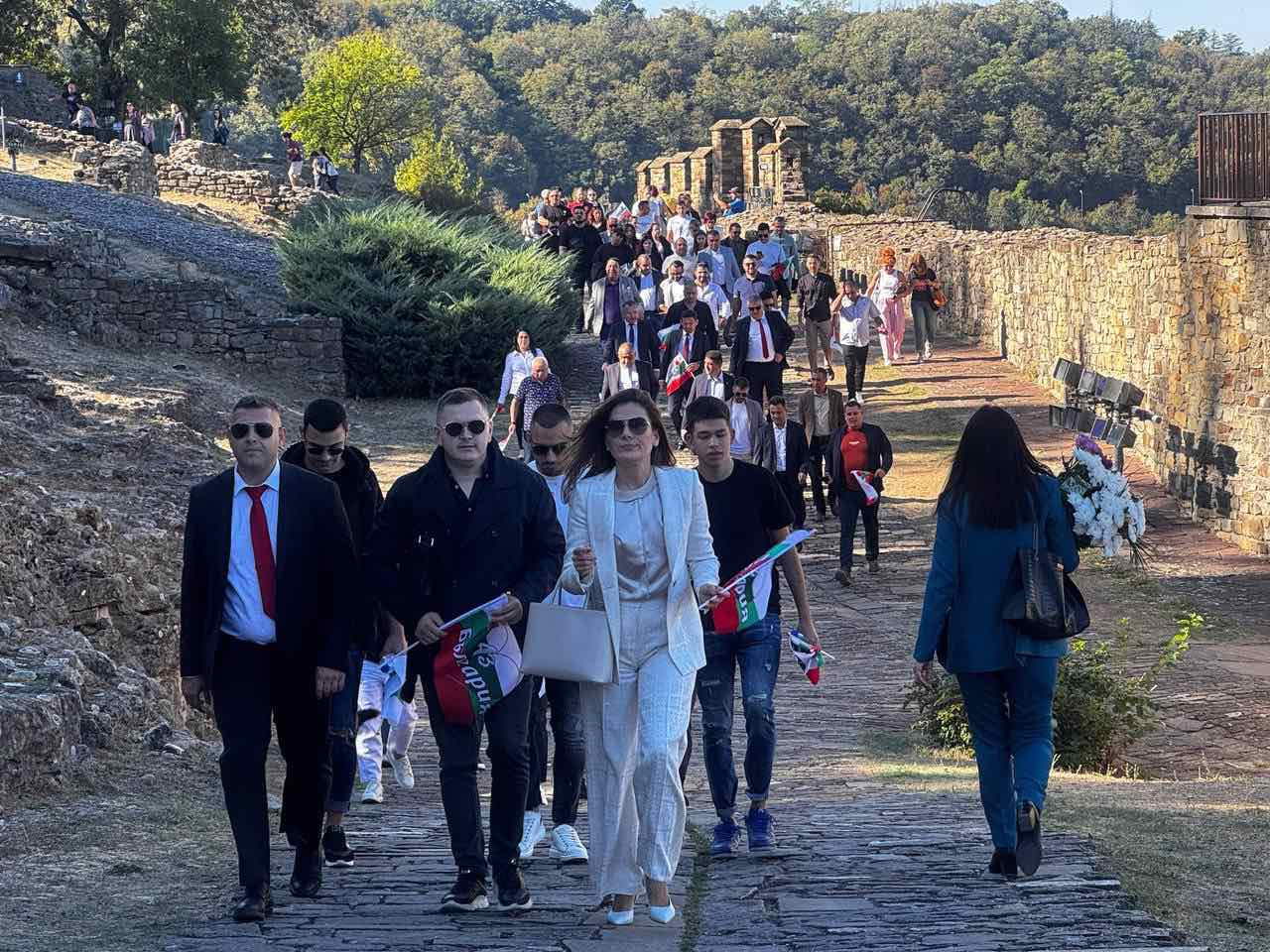 Депутати от ПГ на ДПС-НОВО НАЧАЛО почетоха Деня на Независимостта във Велико Търново