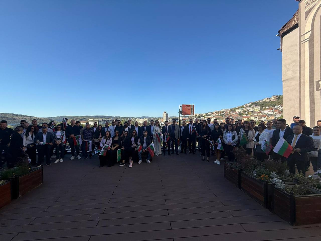 Депутати от ПГ на ДПС-НОВО НАЧАЛО почетоха Деня на Независимостта във Велико Търново