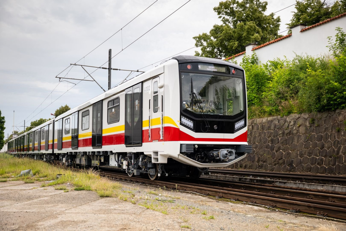 "Шкода" показа новите софийски метровлакове за 66 милиона евро (видео/снимки)