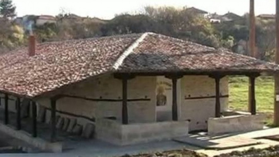 Храм "Свети Атанасий" - най-старата действаща църква в Лудогорието