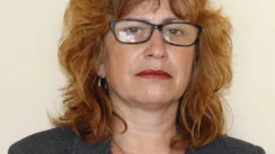 Корумпираната съдийка Ирена Венкова прецакала и депутата Росица Кирова Корумпираната съдийка Ирена Венкова прецакала и депутата Росица Кирова